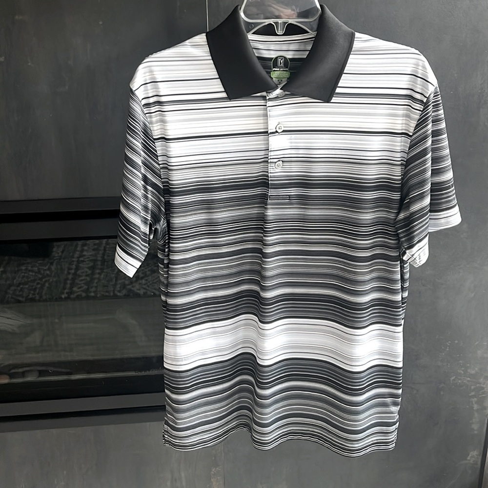Men’s PGA Tour Pro Series polo, size medium